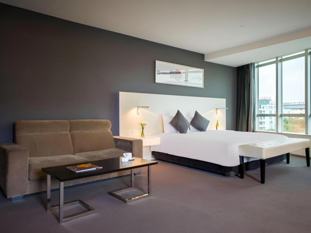 โฮเต็ล โซล ซูโจว Hotel ภายนอก รูปภาพ